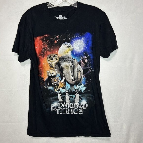 Goodie Two Sleeves Endangered Things T-Shirt Black Sz M So Soft - Picture 1 of 4